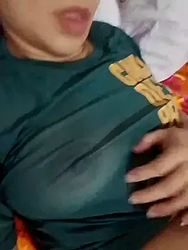 Gabrielleof from StripChat