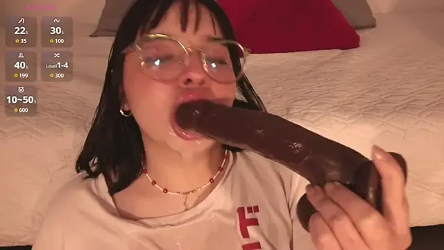 Gaby99_ from StripChat is Freechat