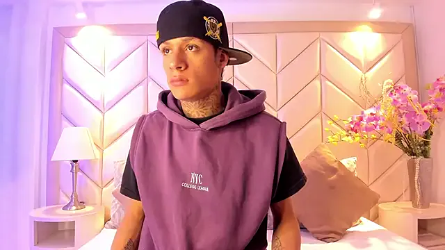 GaelCarter from StripChat is Freechat