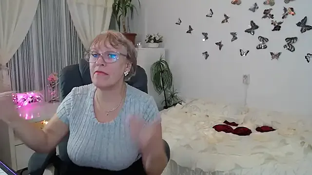 Ghertrude52 from StripChat