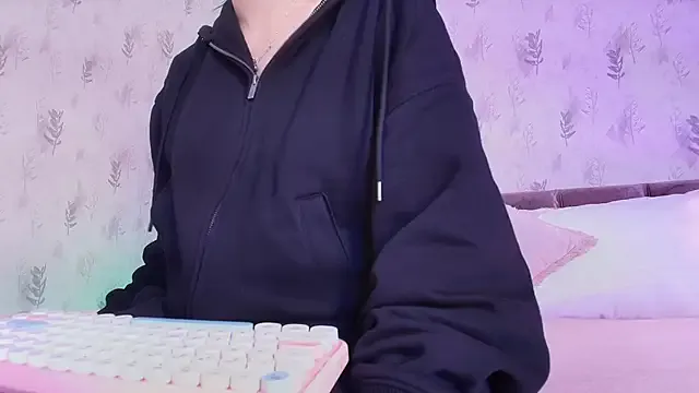 Giaa_Ross from StripChat