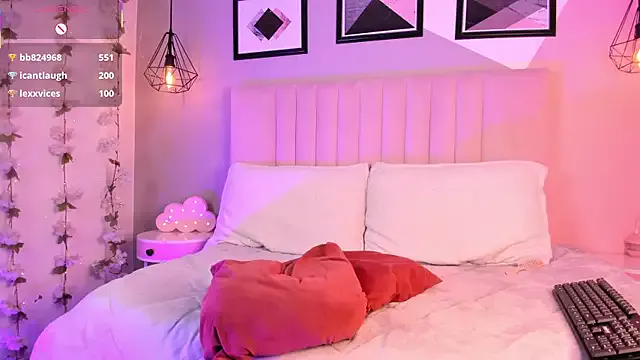 Girls: try live performances with matured performers, from dancing to quirks, in a variety of beautiful sex cams.