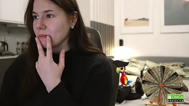 girl_u_never_met from StripChat is Freechat