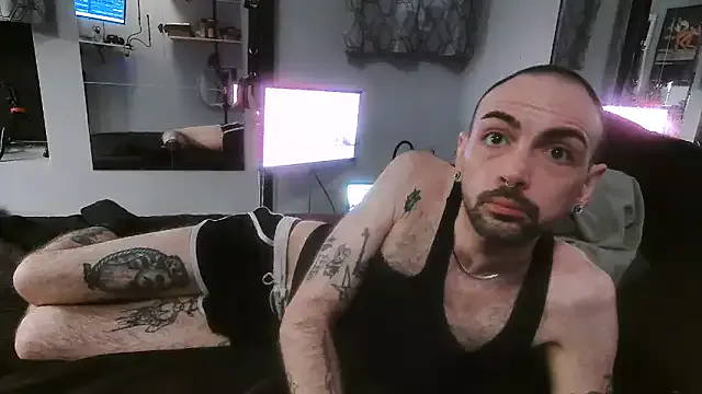 Girthywhereitmatters from StripChat is Freechat