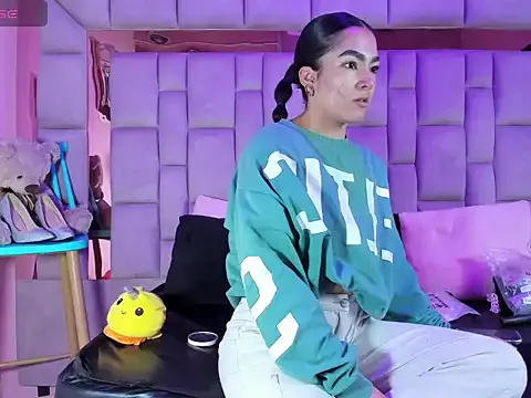 Girls: try live performances with matured performers, from dancing to quirks, in a variety of beautiful sex cams.