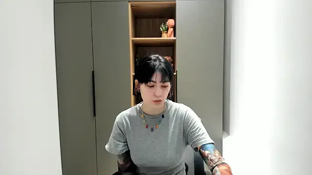 GloriaLemanski from StripChat is Freechat