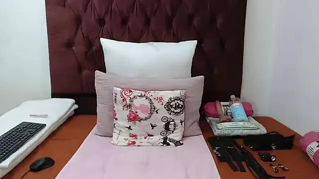 GODDESSBARBIIE from StripChat is Freechat