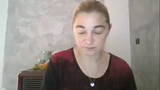 GoldenAngelMilf from StripChat is Freechat