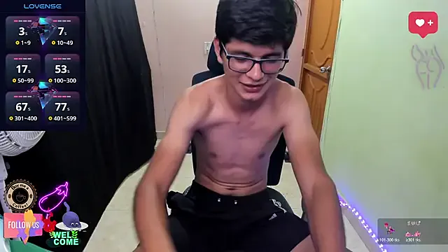 GoldenProject from StripChat is Freechat