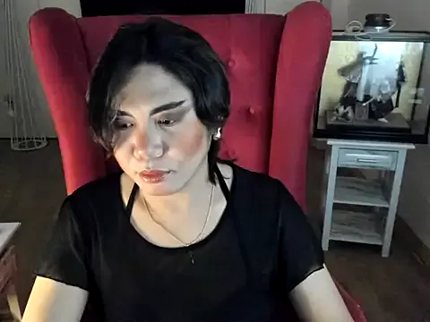 GoldenTs69 from StripChat is Freechat