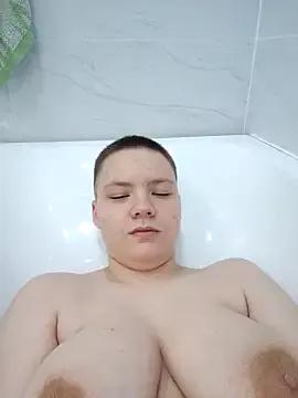 GoldMelissa from StripChat is Freechat