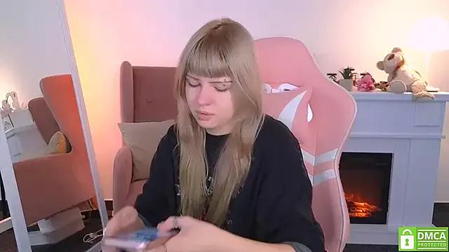 Grace_lux from StripChat is Freechat