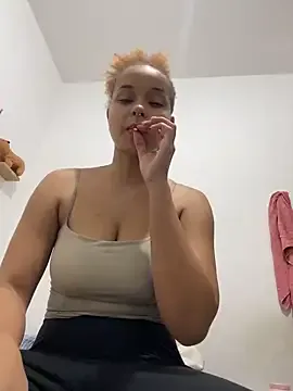 guinness_cp from StripChat is Freechat