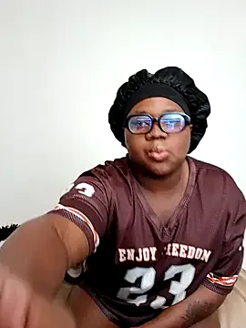 Gyminae from StripChat is Freechat