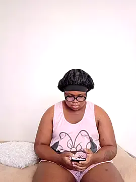 Gyminae from StripChat is Freechat