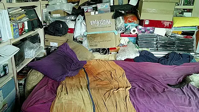 Girls: try live performances with matured performers, from dancing to quirks, in a variety of beautiful sex cams.