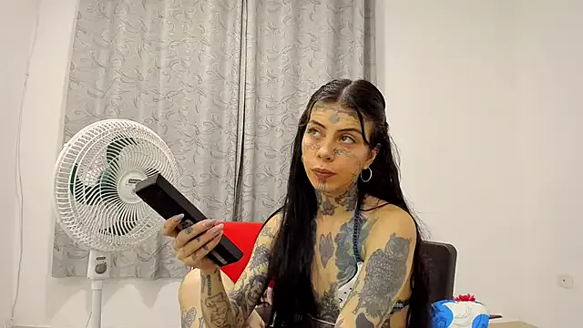 Girls: try live performances with matured performers, from dancing to quirks, in a variety of beautiful sex cams.