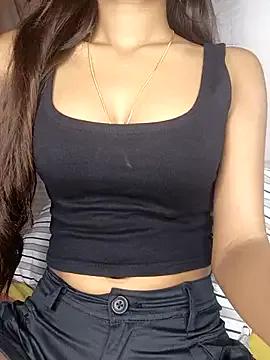 Haniaa_love from StripChat is Freechat