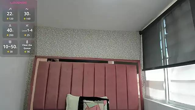 Hanna_Lee__ from StripChat