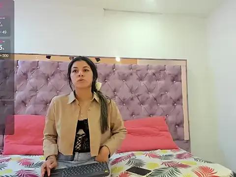 hanna_wets from StripChat is Freechat