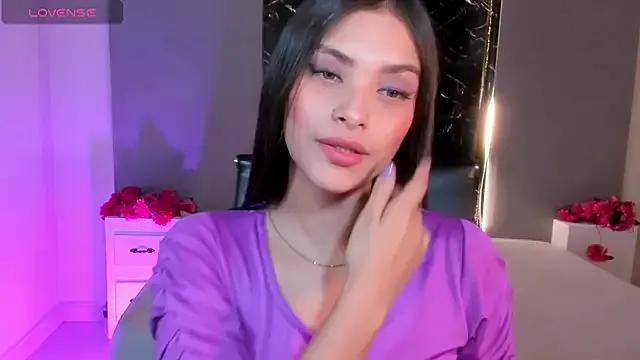 Hannacooper3 from StripChat is Freechat