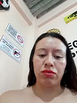 Hannah-colx from StripChat is Freechat