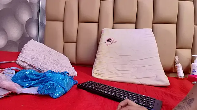 hannah_teehn from StripChat is Freechat