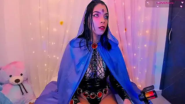 Hannahs_Napit from StripChat