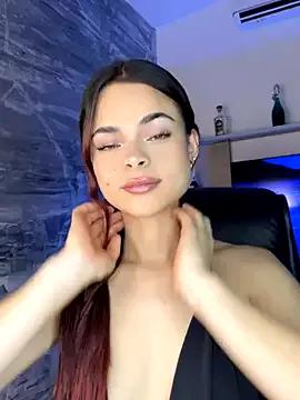HannaRhodes from StripChat