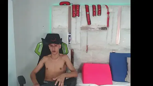 HARD_GROUPP_ from StripChat is Freechat