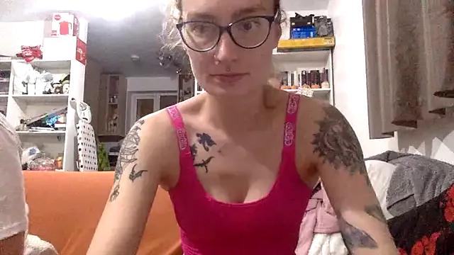 Girls: try live performances with matured performers, from dancing to quirks, in a variety of beautiful sex cams.