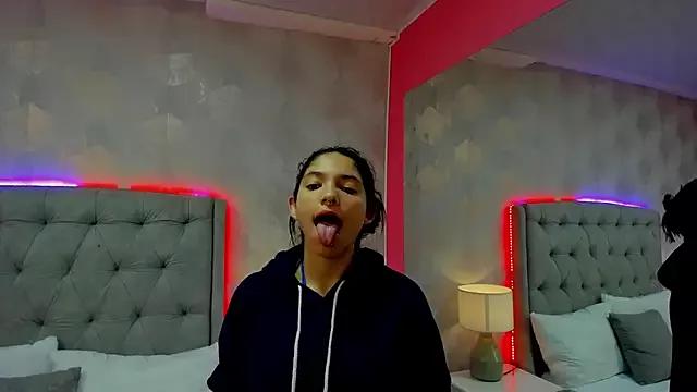 Girls: try live performances with matured performers, from dancing to quirks, in a variety of beautiful sex cams.