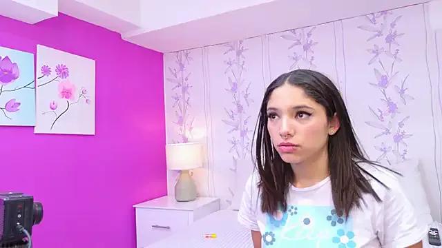 HazelMoret from StripChat is Freechat