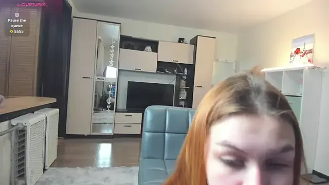 HeatherNextDoor from StripChat is Freechat