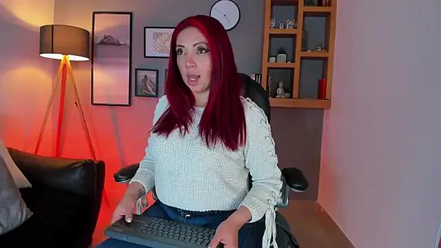 Helenaduque_ from StripChat