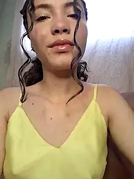 HelenHoltz from StripChat