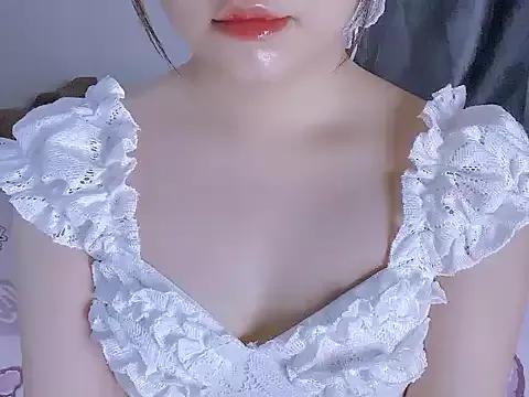 Hellen-n from StripChat is Freechat