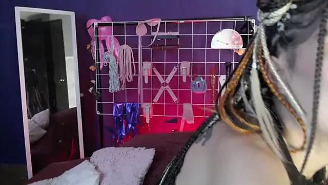 Girls: try live performances with matured performers, from dancing to quirks, in a variety of beautiful sex cams.
