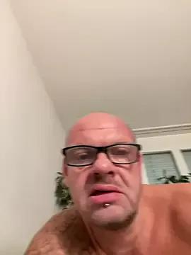 HerrundFrau-M from StripChat