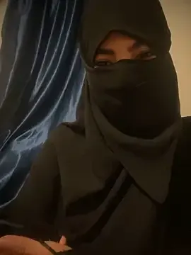 Hijabi_HotGirls from StripChat is Freechat