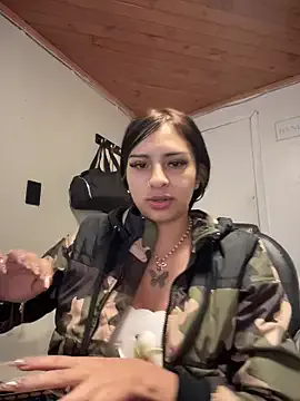 Hilary_pink10 from StripChat is Freechat