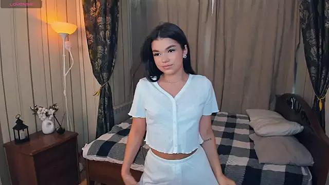 Girls: try live performances with matured performers, from dancing to quirks, in a variety of beautiful sex cams.