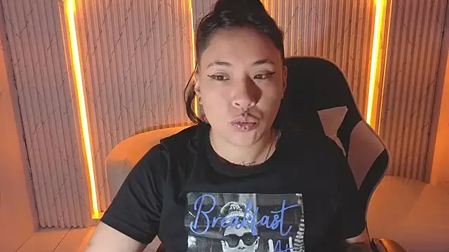 Hollypeyton1_tp from StripChat