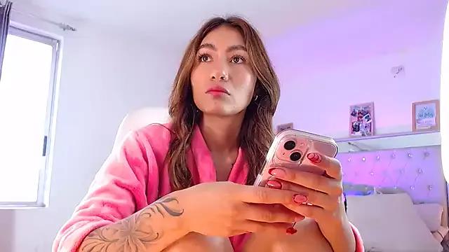 Girls: try live performances with matured performers, from dancing to quirks, in a variety of beautiful sex cams.