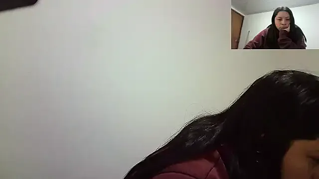 Honey_Alix from StripChat is Freechat