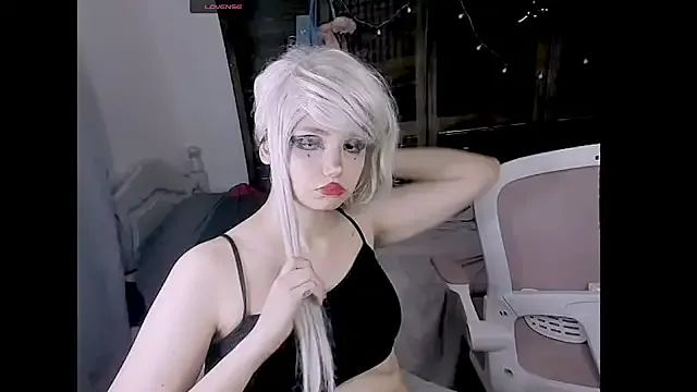 Girls: try live performances with matured performers, from dancing to quirks, in a variety of beautiful sex cams.