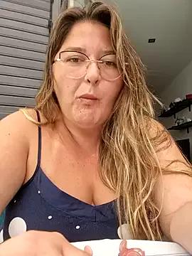 HornyBella88 from StripChat is Freechat