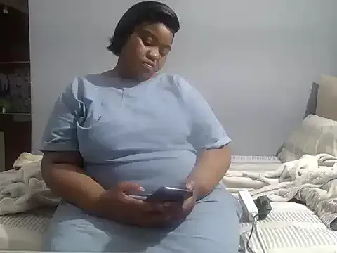 Hornychubbybitch from StripChat is Freechat