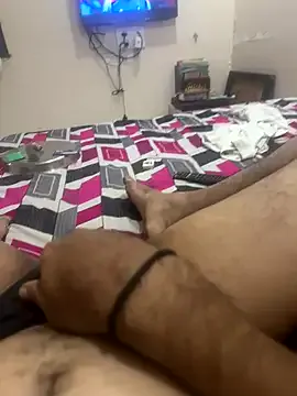 hornyguy271192 from StripChat is Freechat