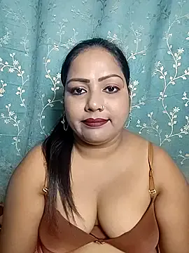 Hornypriya696 from StripChat